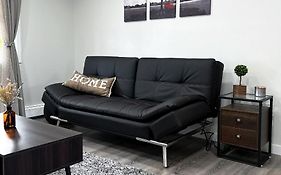 Anchorage Midtown Apartment- Wyoming 1